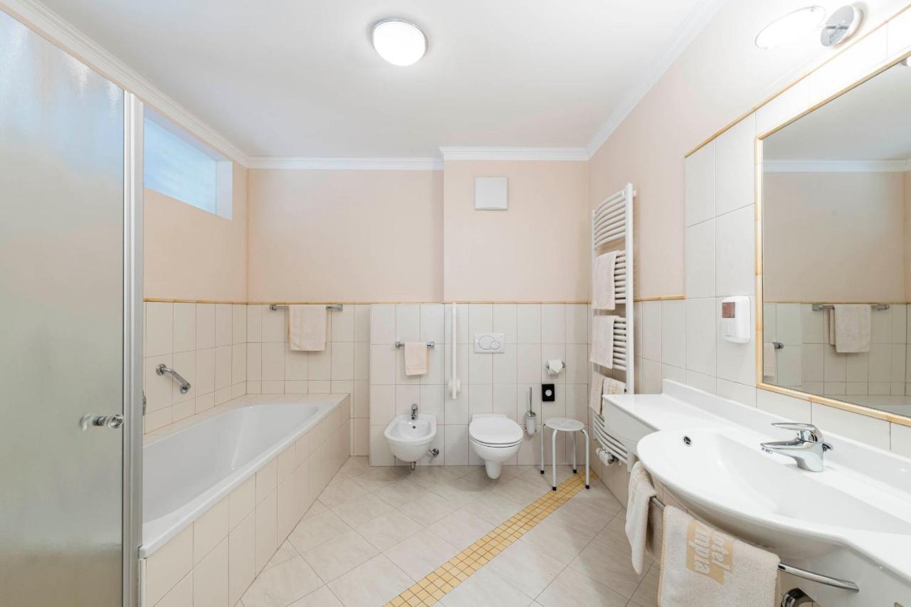 Hotel Olympia บรูนิโก ภายนอก รูปภาพ