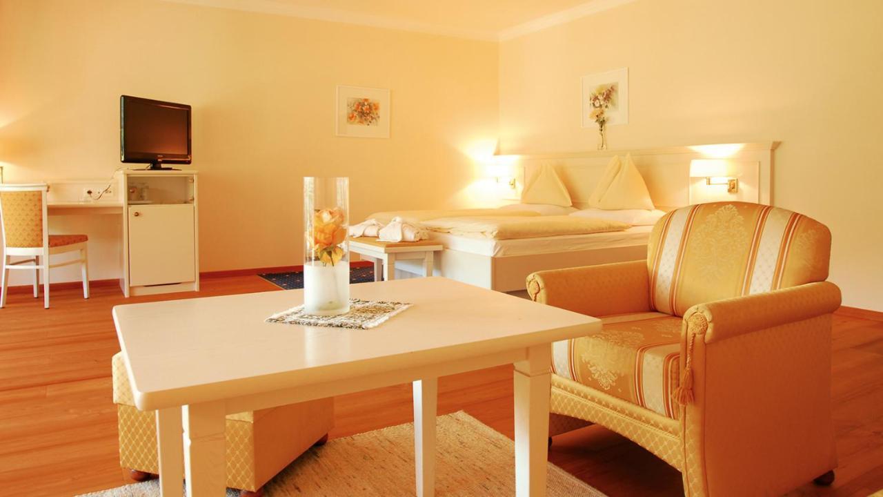 Hotel Olympia บรูนิโก ภายนอก รูปภาพ